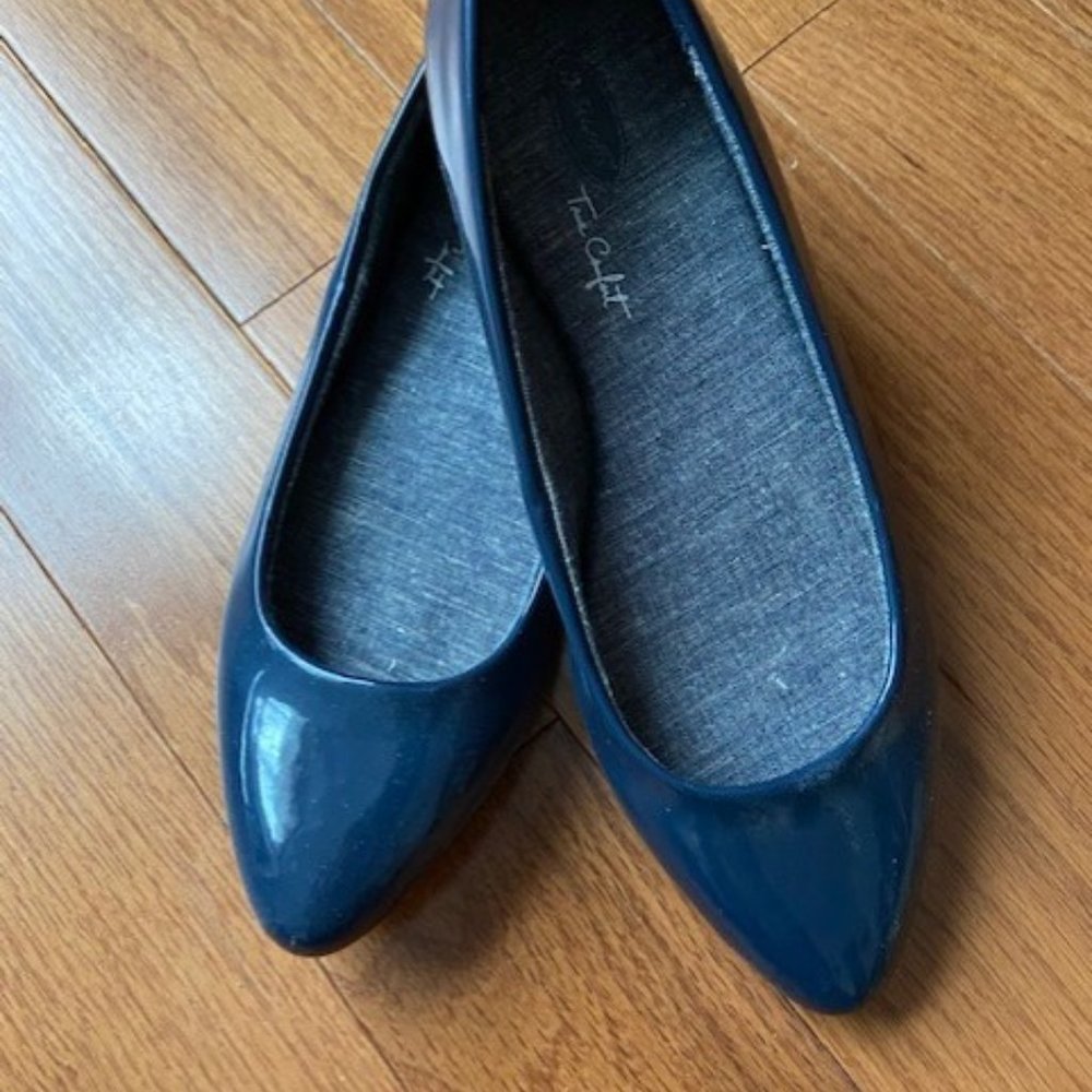 BRAND NAMES 4 LESS!  Dr. Scholl's Shoe Blue  Junior sz 6 Flats